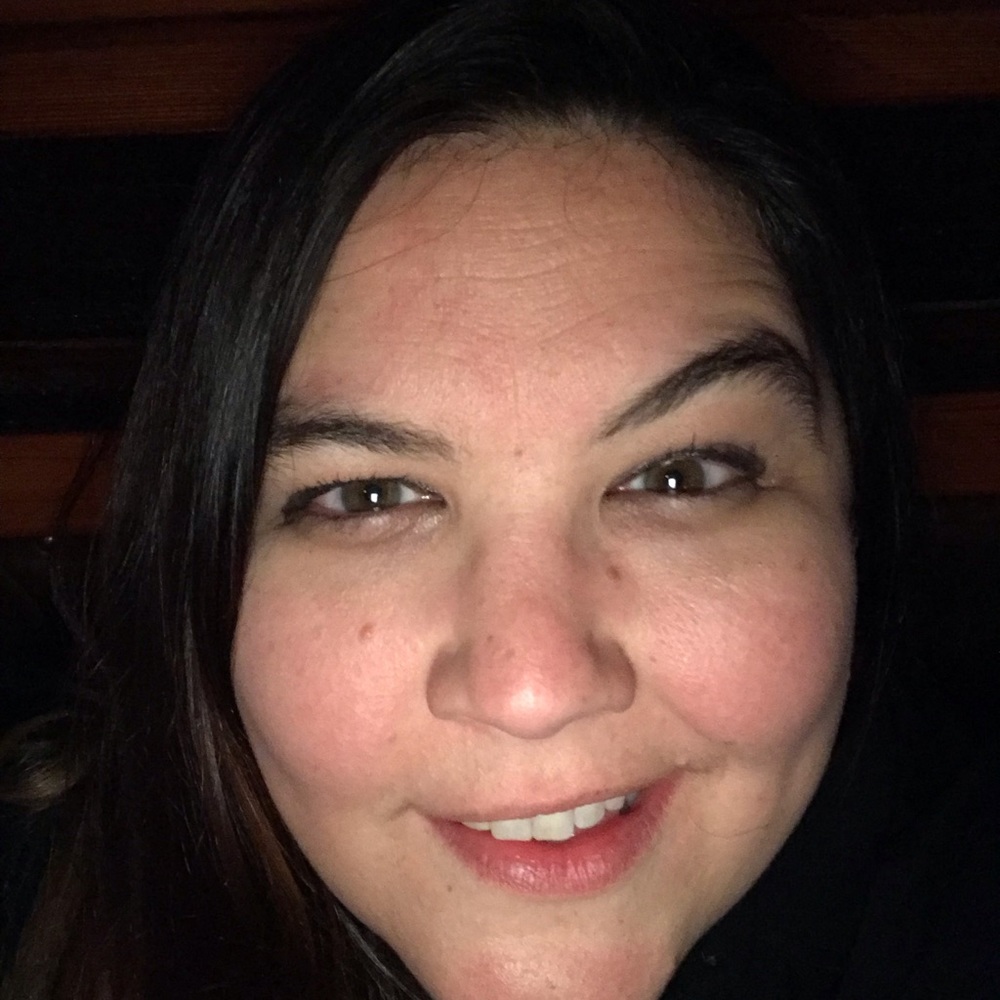 Meet your Posher, Caitlin